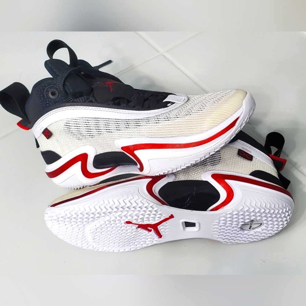 Michael Jordan Air JORDAN 36 Psychic Energy Shoes